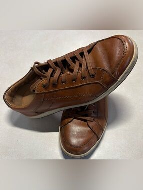 Bass Men's Brown Leather Lace-Up Sneakers